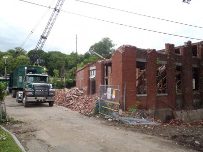 longleaf lumber reclaimed wood from extract street in springfield massachusetts for east harlem applebee's in new york city