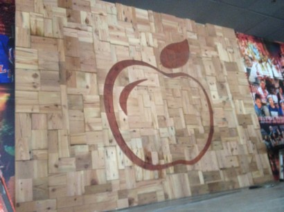 reclaimed salvaged antique wood feature wall in new york city applebee's restaurant