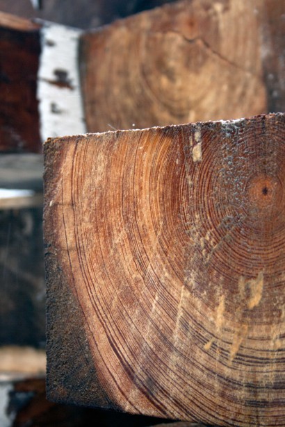 reclaimed salvaged antique heart pine beams from jordan marsh stables in south end boston end grain