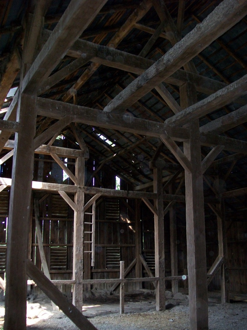 reclaimed salvaged antique repurposed wood from barn in osterburg pennsylvania
