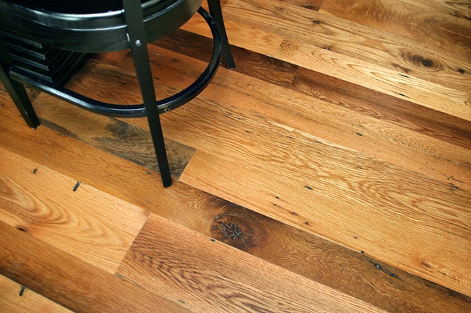 Reclaimed Red & White Oak Flooring ~ Restaurant, Boston, Massachusetts Reclaimed Red & White Oak Flooring ~ Restaurant, Boston, Massachusetts