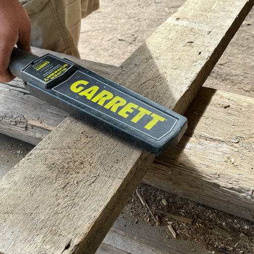 The Tools Used In Denailing Lumber