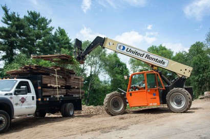 Loading Reclaimed Wood in Massachusetts
