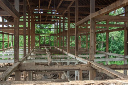 Dismantling New Braintree McKay Road Barn