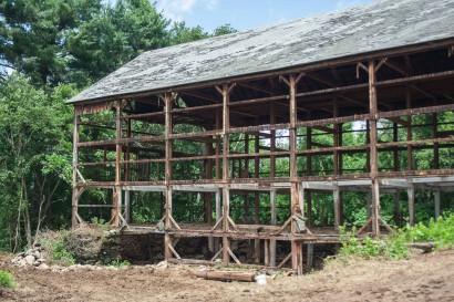 Dismantling New Braintree McKay Road Barn