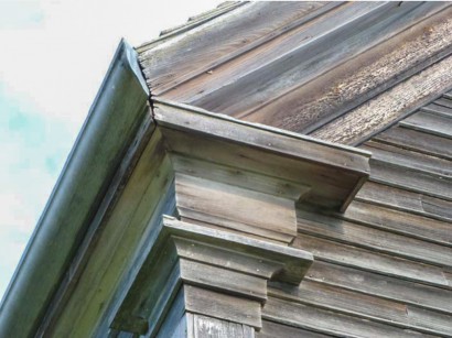 olson-house-trim-cushing