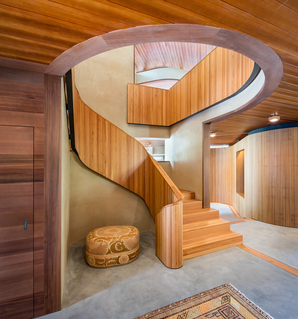 reclaimed-heart-pine-paneling-treads