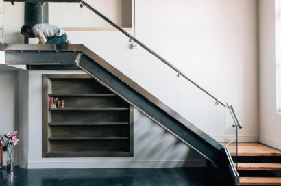 Reclaimed Hickory Staircase