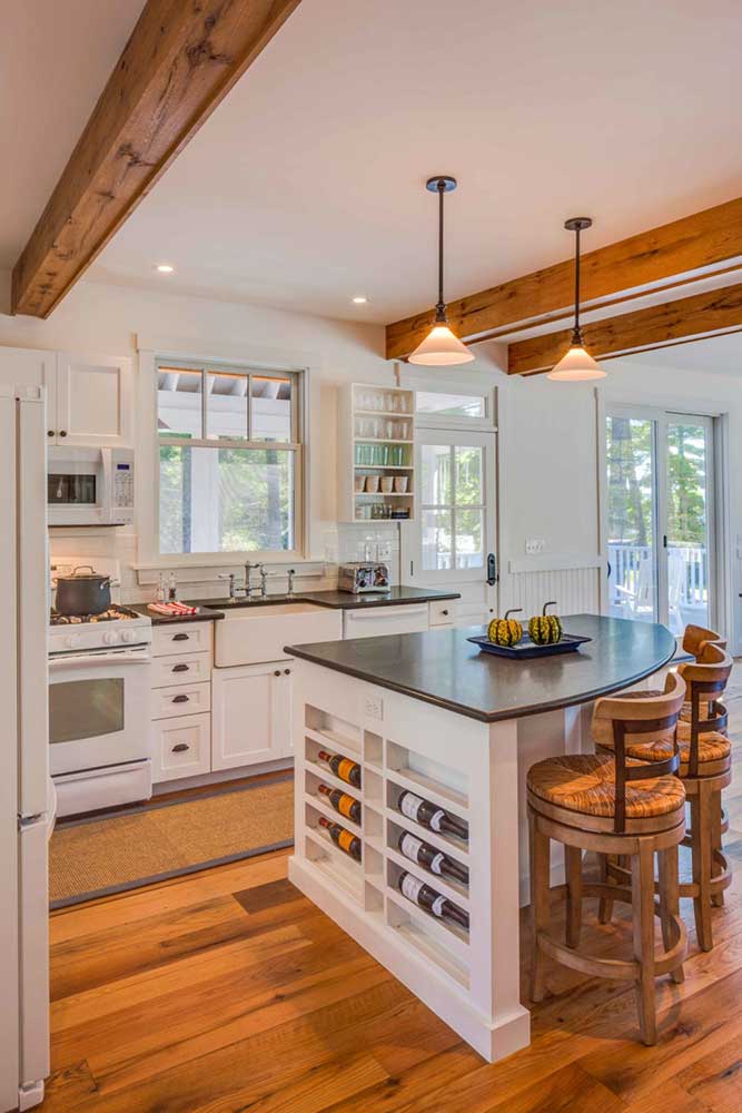 Reclaimed Red & White Oak Flooring & Beam Wraps Reclaimed Red & White Oak Flooring & Beam Wraps