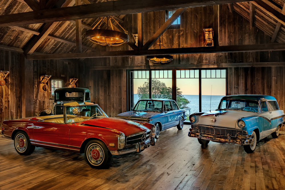 Reclaimed Skip-Planed Oak Flooring and Barn Siding Reclaimed Skip-Planed Oak Flooring and Barn Siding